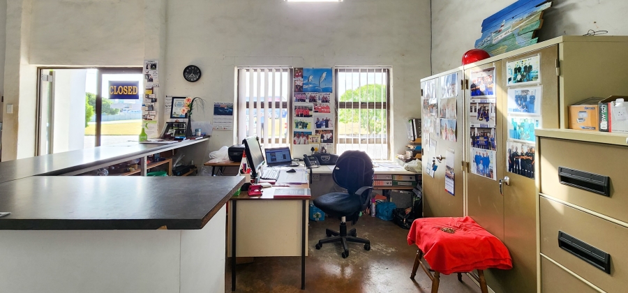 Commercial Property for Sale in Struisbaai Western Cape